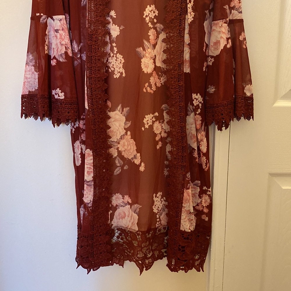 Polly & Esther Red Robe Size M - Picture 2 of 5